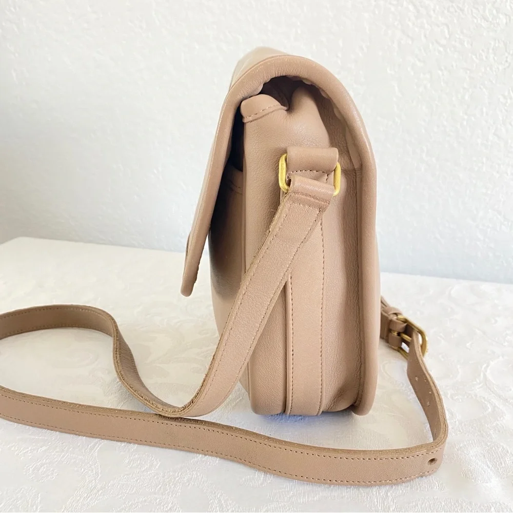 Vintage coach crossbody bag